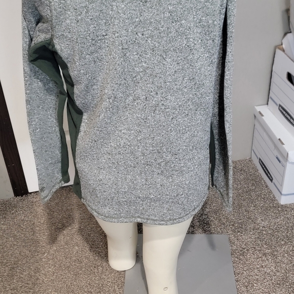 Green and Gray Quarter-Zip Pullover - Picture 6 of 11